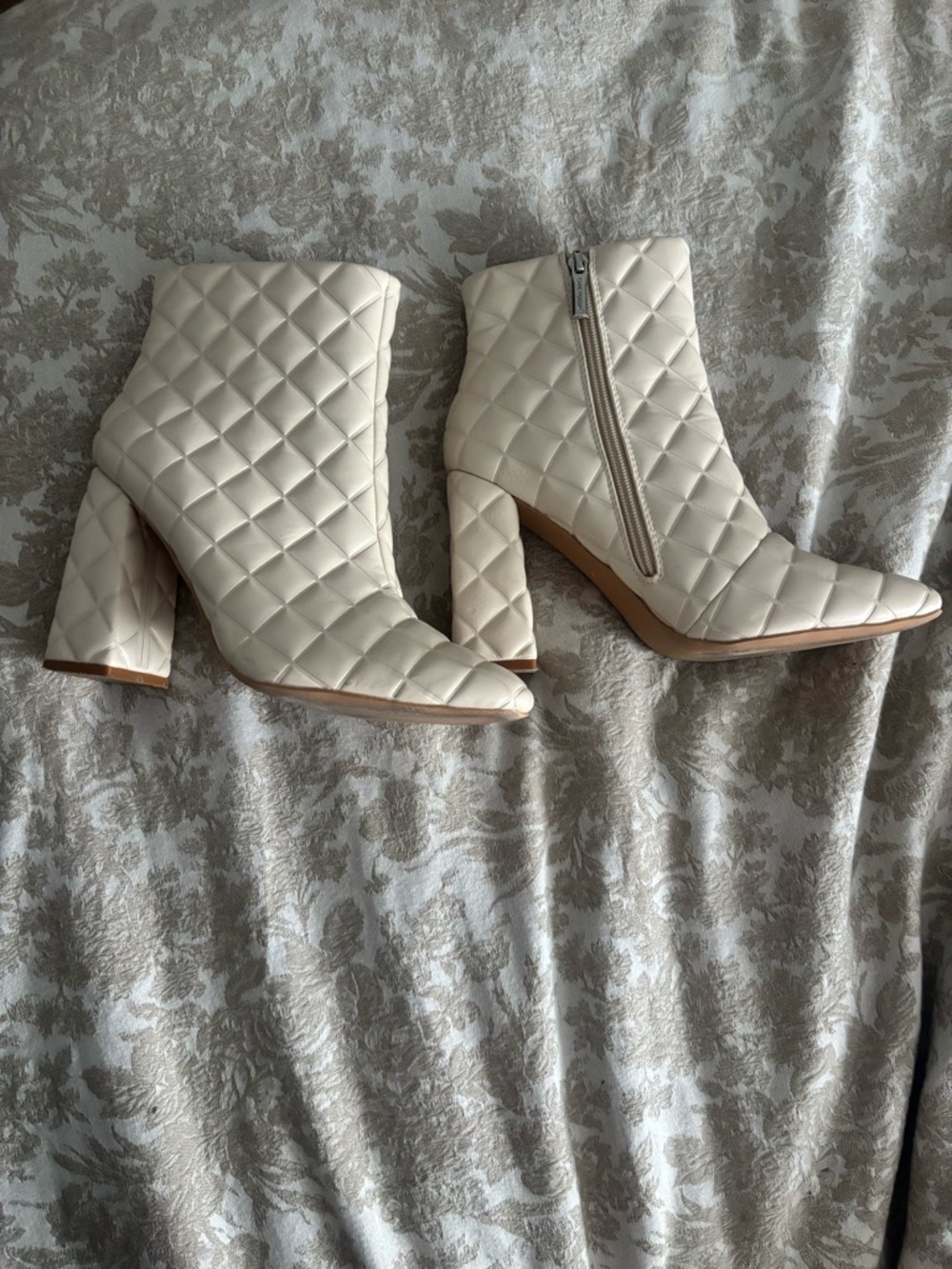 Cape Robbin Quilted Cream Chevron Block Heel Ankle Boots